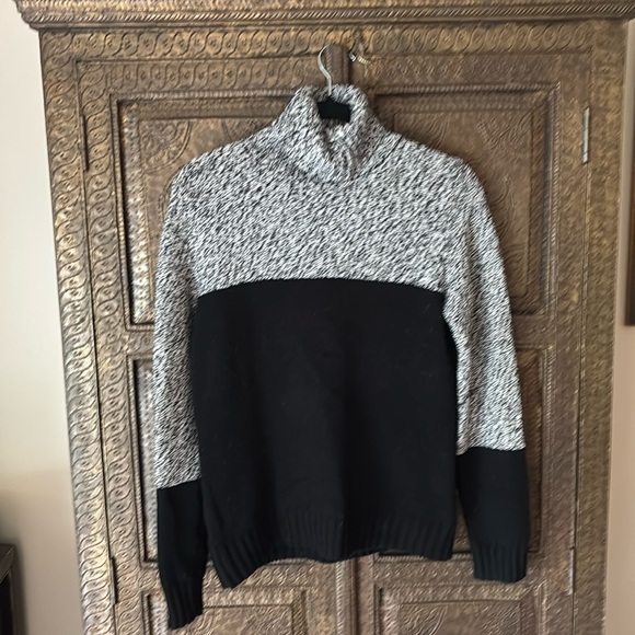 Boden black and herringbone patterned sweater - Picture 1 of 4
